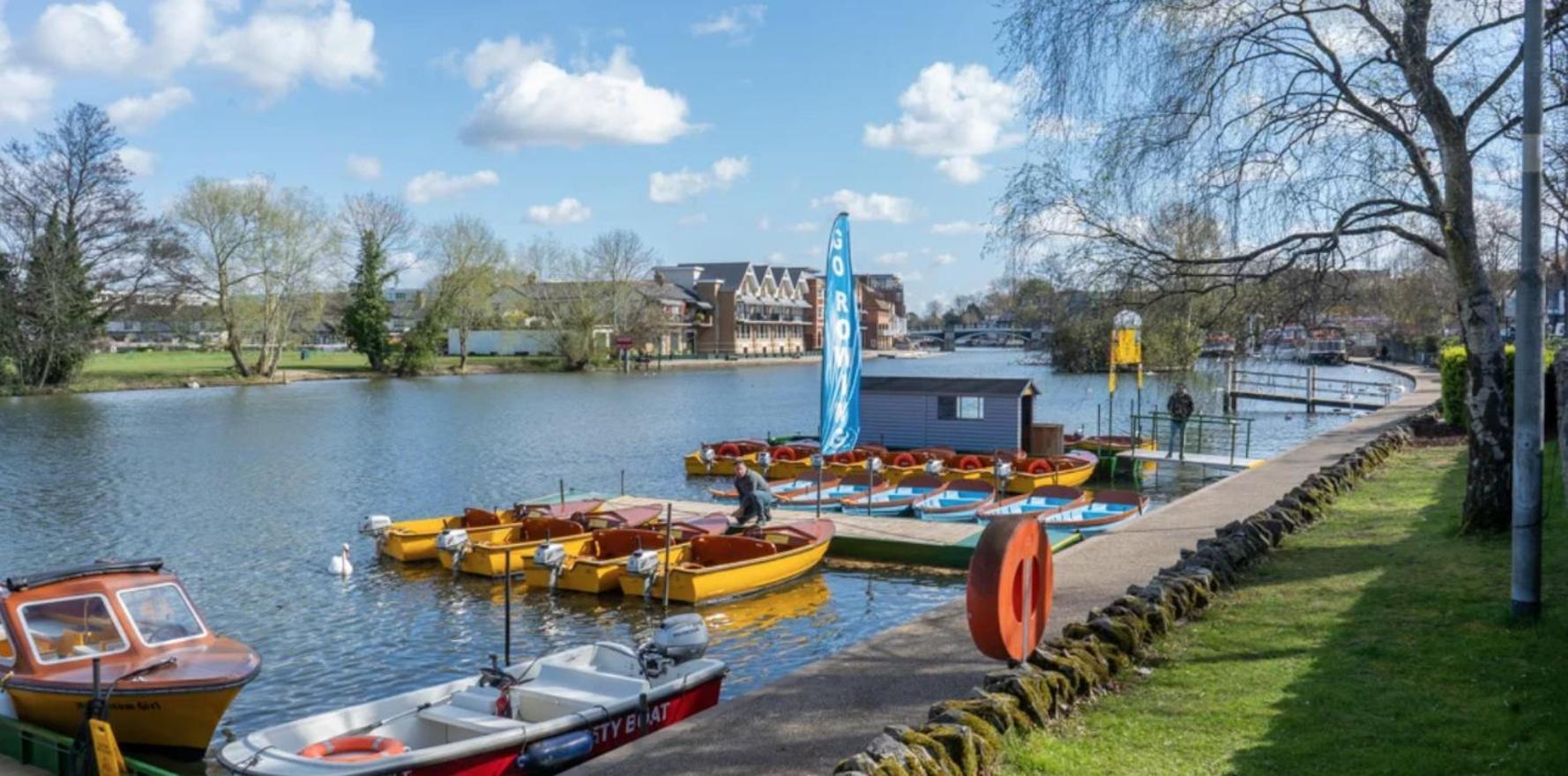 Charming Central Windsor 2 Bed Cottage Free Residents Parking And Private Garden Legoland Ascot Windsor Castle Thorpe Park Heathrow Airport Dış mekan fotoğraf
